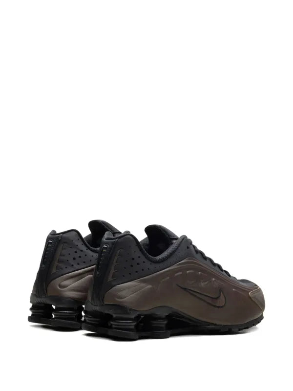 Nike Shox R4 "Ironstone/Off Noir/Off Noir"