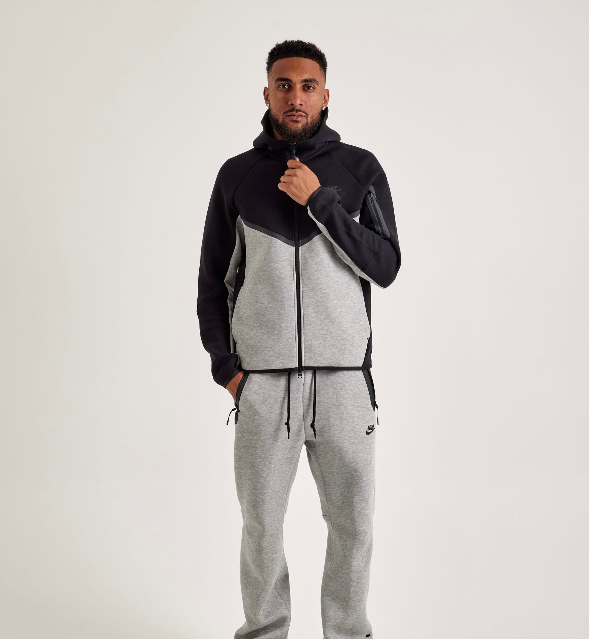 Nike Sportswear Tech Fleece Full Zip Hoodie & Joggers Set|Black/Grey