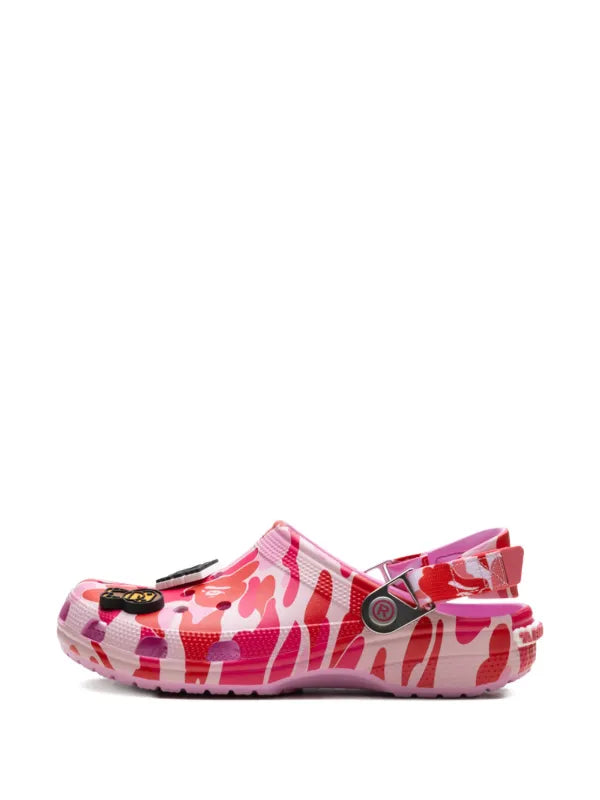 BAPE BLACK *A BATHING APE®
x Crocs Classic "Carnation" clogs