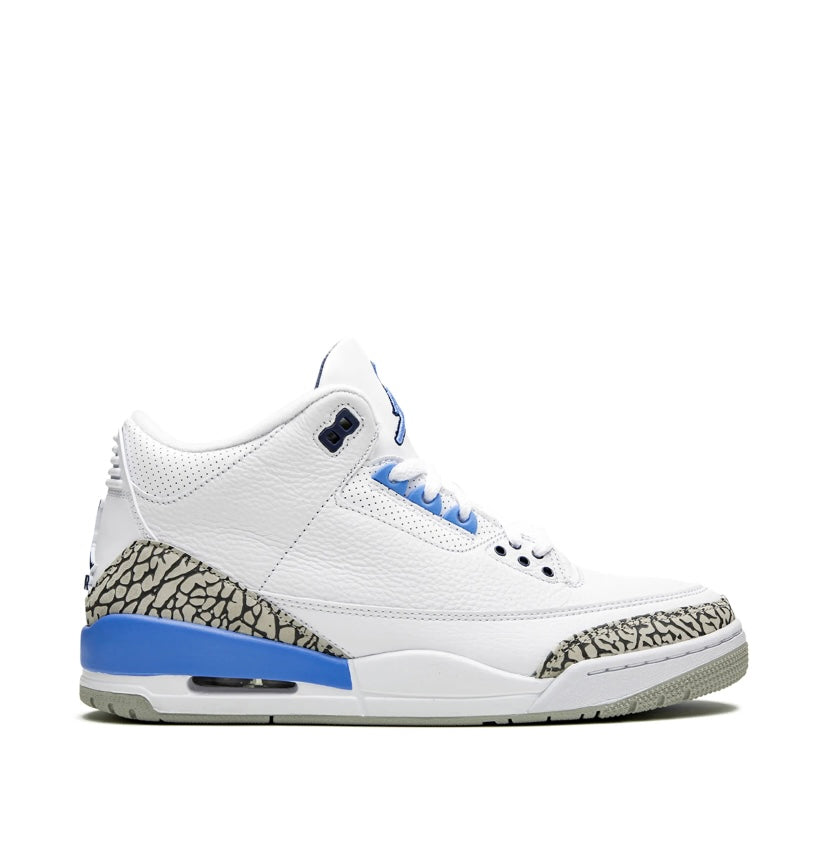 Air Jordan 3 Retro OG “UNC”