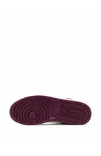 Air Jordan 1 Retro High OG “Bordeaux”