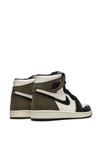 Air Jordan 1 Retro High OG “Dark Mocha”
