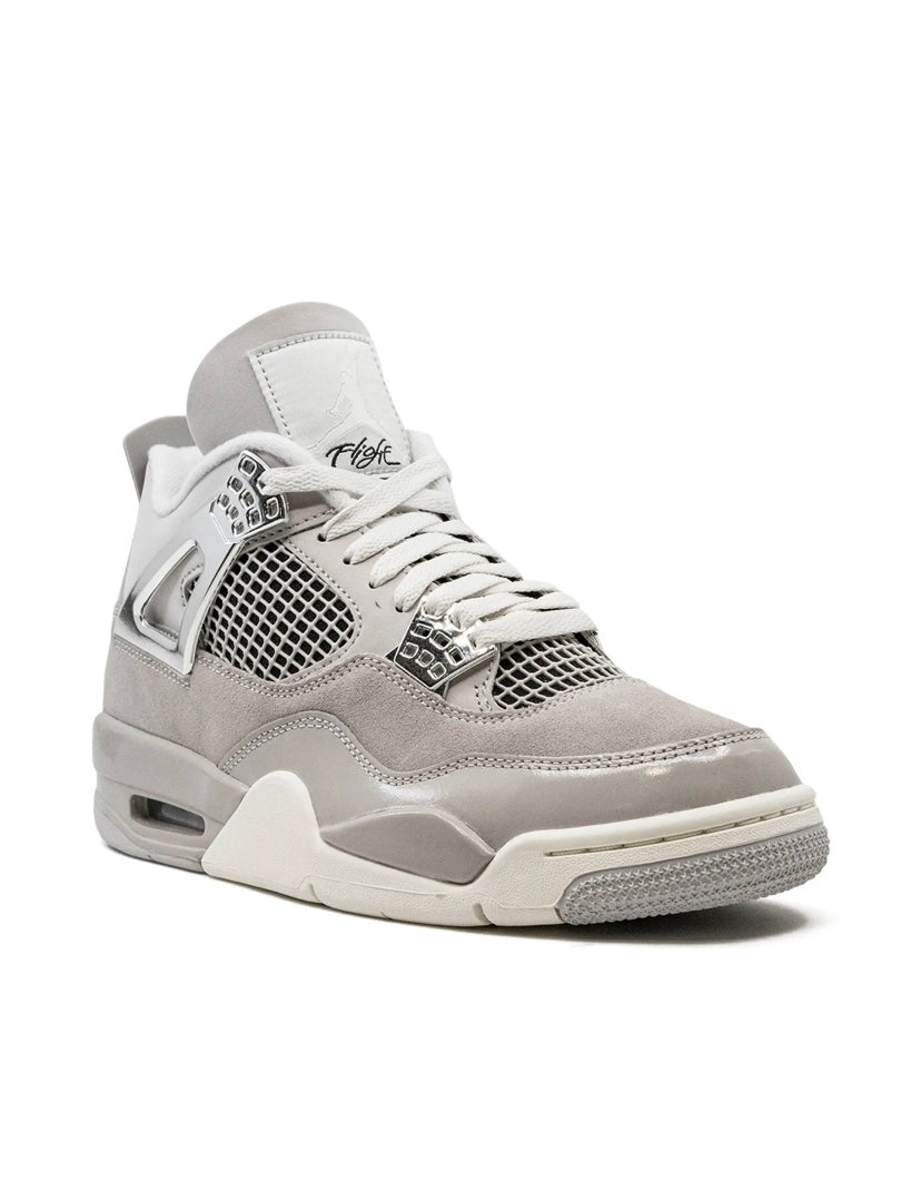 Air Jordan 4 Retro “Frozen Moments”