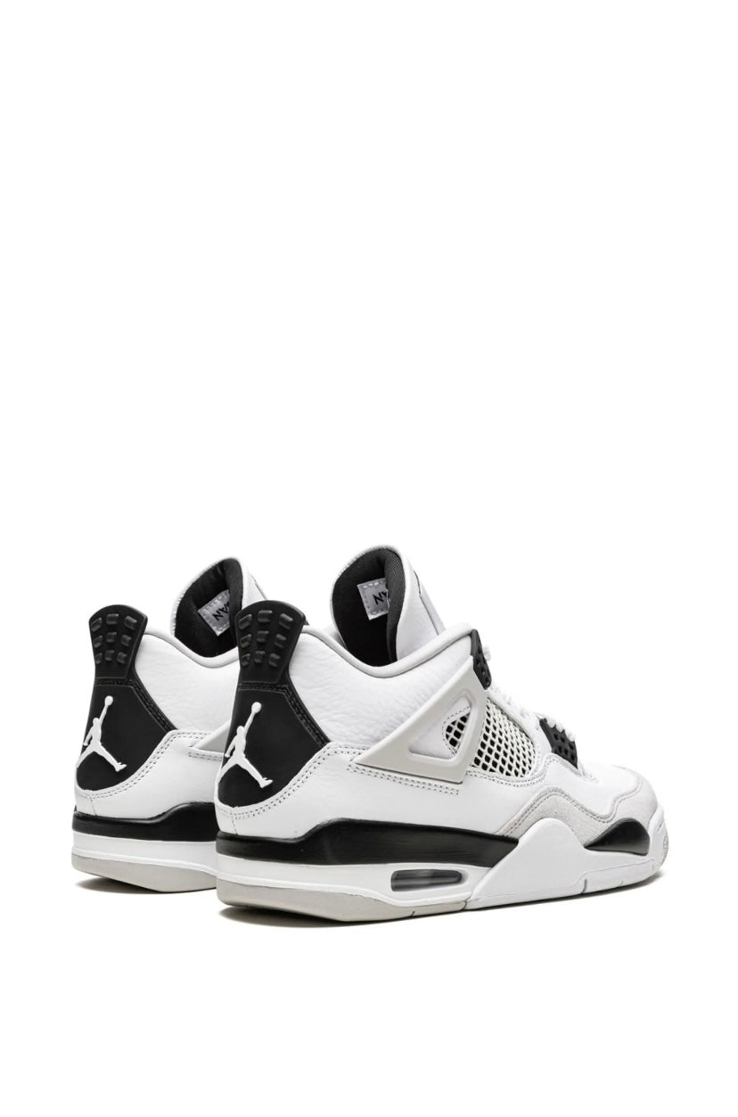 Air Jordan 4 Retro “Military Black”