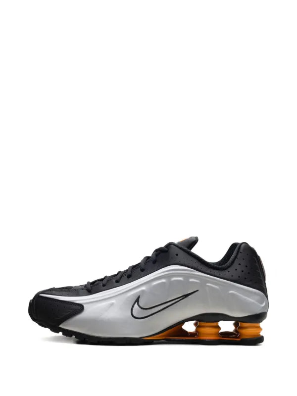 Nike Shox R4 "Black/Vast Grey/Bright Mandarin/Metallic Silver"