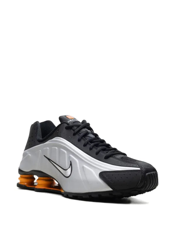 Nike Shox R4 "Black/Vast Grey/Bright Mandarin/Metallic Silver"