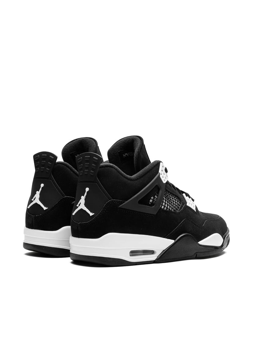 Air Jordan 4 Retro “White Thunder”