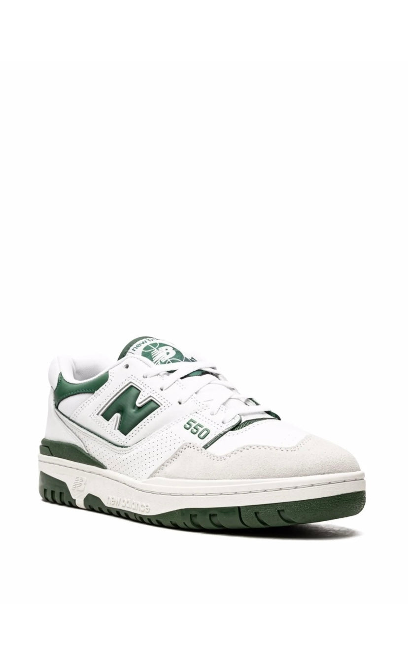 New Balance 550’s Green/White Sneakers