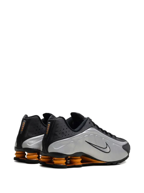 Nike Shox R4 "Black/Vast Grey/Bright Mandarin/Metallic Silver"